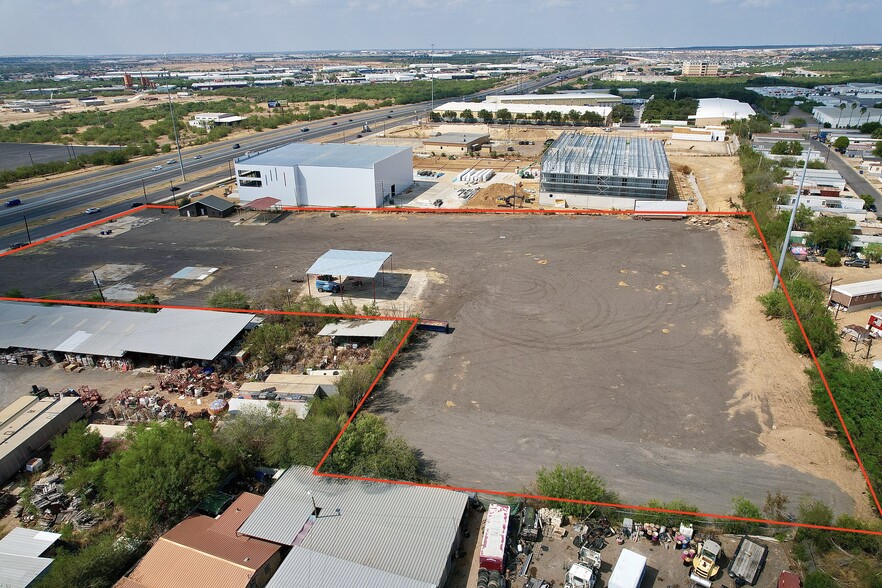 More Photos Of 8301-8319 San Dario Ave, Laredo Land For Lease