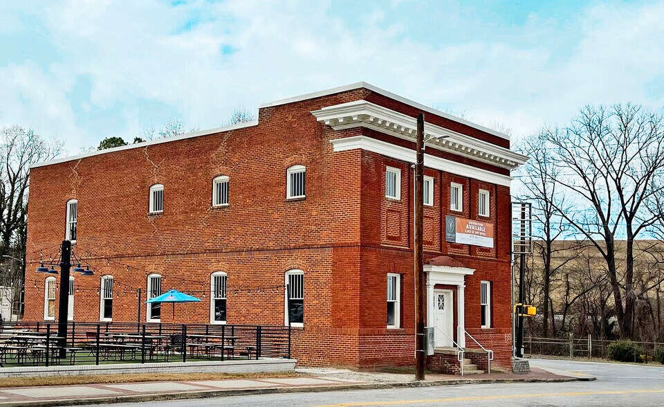 More Photos Of 2324 Marietta Rd NW, Atlanta Loft Creative Space For Lease