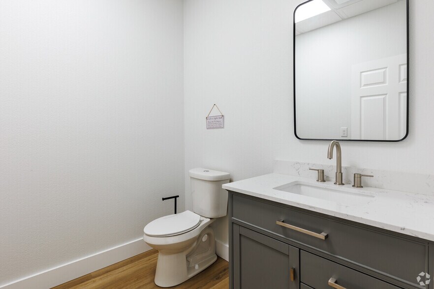 More Photos Of 3332 State Hwy 78, Wylie Light Distribution For Lease