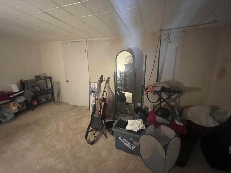 More Photos Of 407 N Main St, Valentine Loft Creative Space For Sale