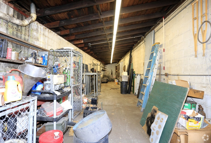 More Photos Of 2883 Miles Ave, Bronx Warehouse For Lease