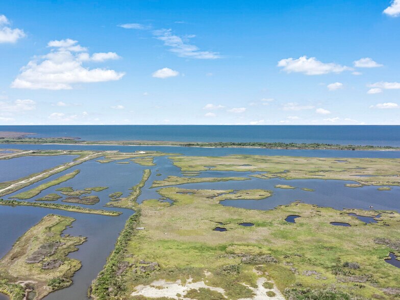 More Photos Of 2169 Hwy 87, Crystal Beach Land For Sale