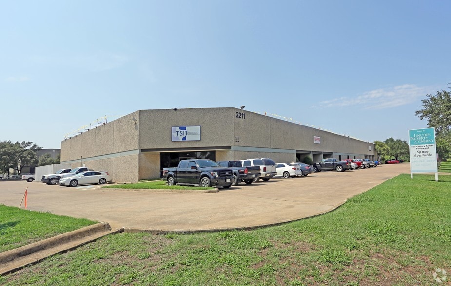 More Photos Of 2211 Century Center Blvd, Irving Warehouse For Lease
