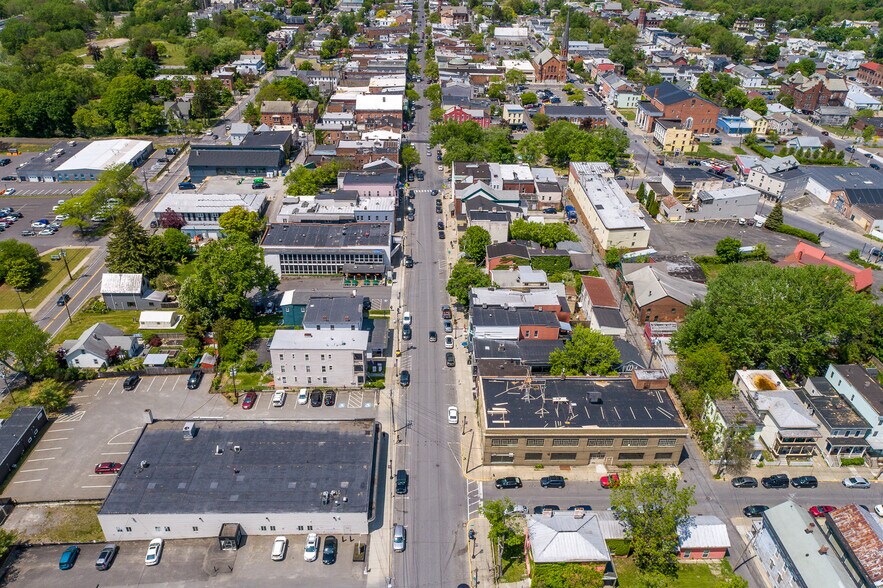 More Photos Of 747 Warren St, Hudson Medical For Sale