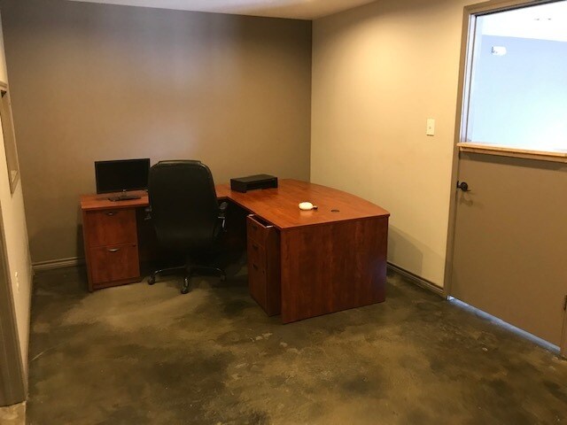 More Photos Of 1216 Texas Ave, Texas City Warehouse For Sale