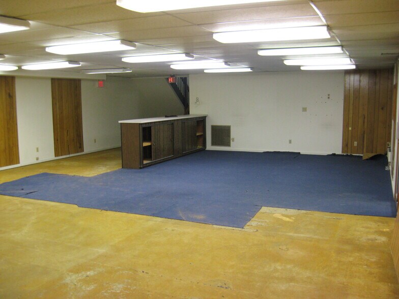 More Photos Of 311 S Main St, O'Fallon Office For Sale