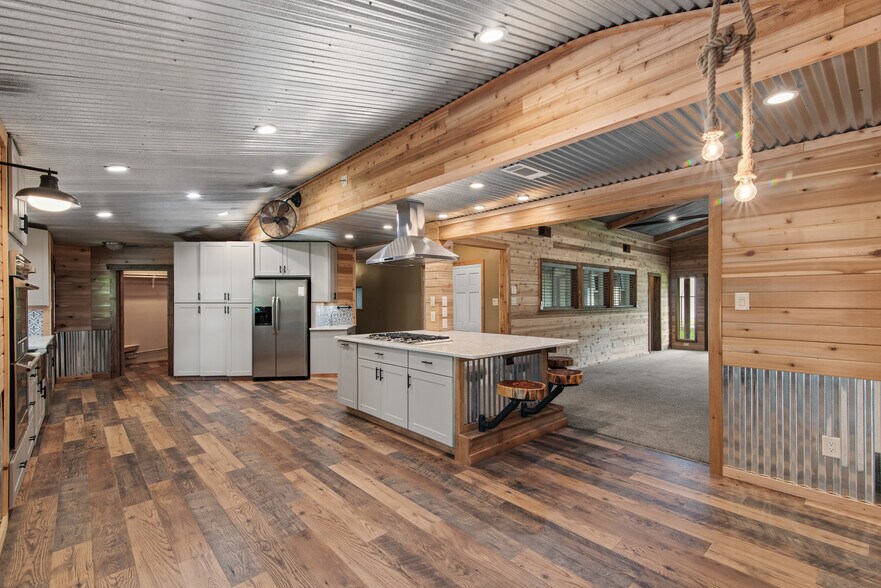 More Photos Of 18222 W FM 1097 Rd, Montgomery Flex For Lease