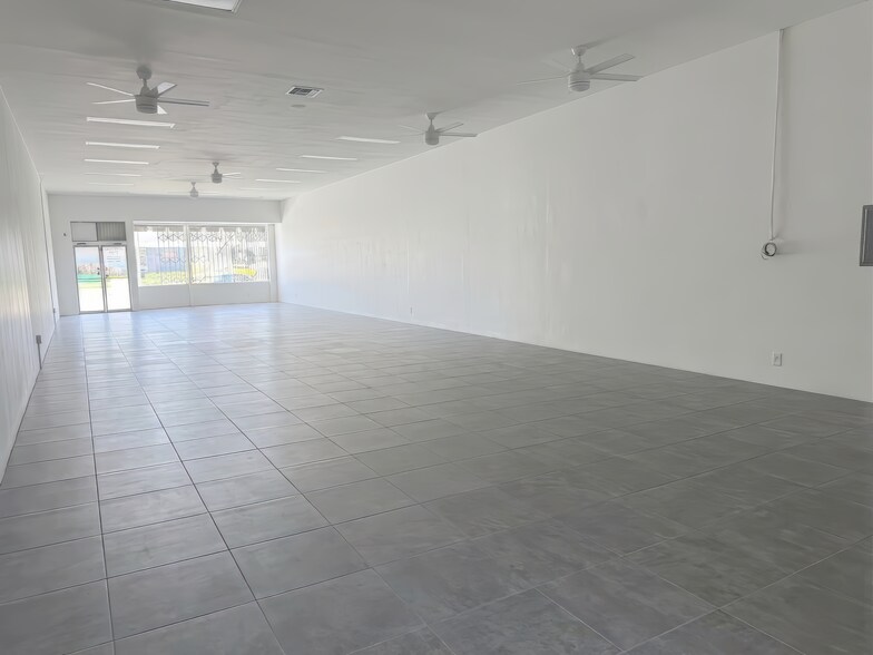 More Photos Of 6320-6322 Atlantic Blvd, Bell Storefront For Lease