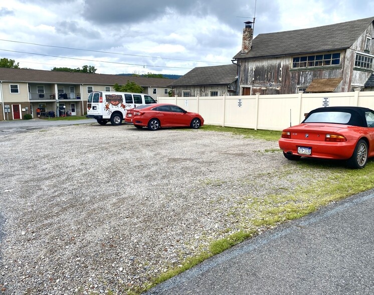 More Photos Of 202 Main St, Hellertown Office For Lease