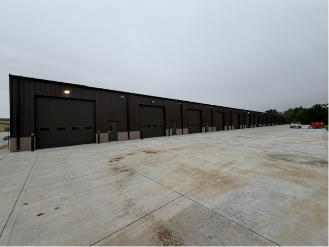More Photos Of 19209 Raven Ridge Dr, Gretna Industrial For Lease