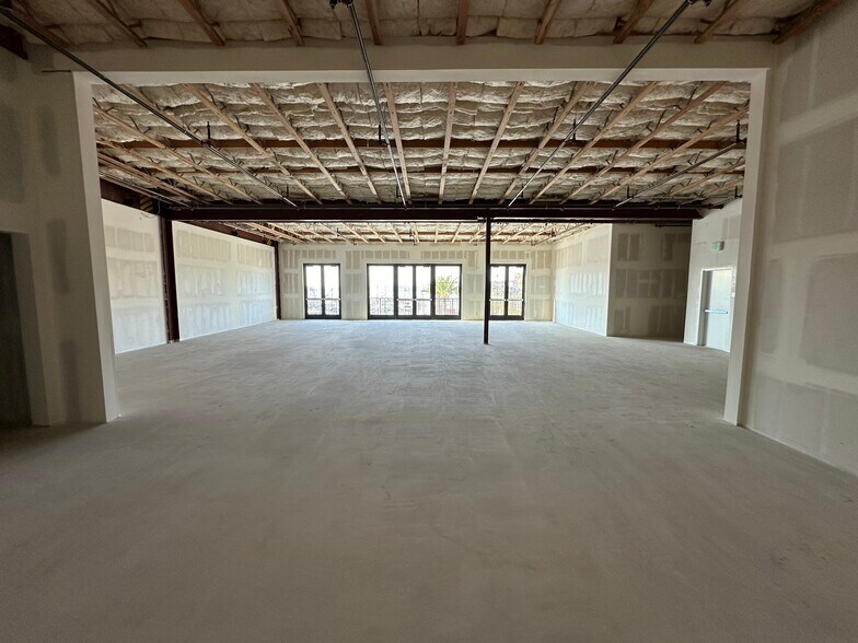 More Photos Of 4625-4635 Admiralty Way, Marina Del Rey Unknown For Lease