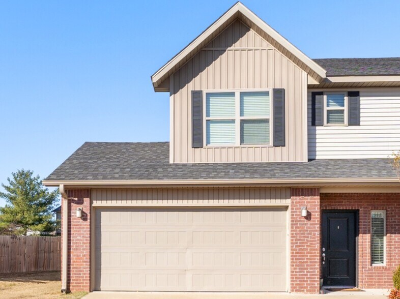 More Photos Of 2701 W Shasta Rd, Rogers Multifamily For Sale