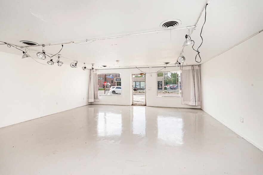 More Photos Of 1600 Government St, Baton Rouge Freestanding For Lease