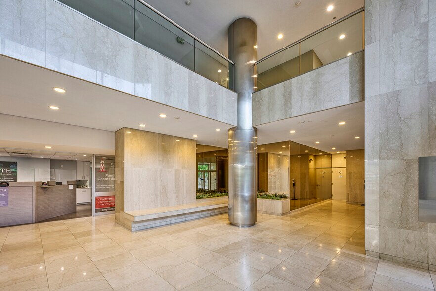 More Photos Of 1929 Russell Rd, Ottawa Medical For Lease