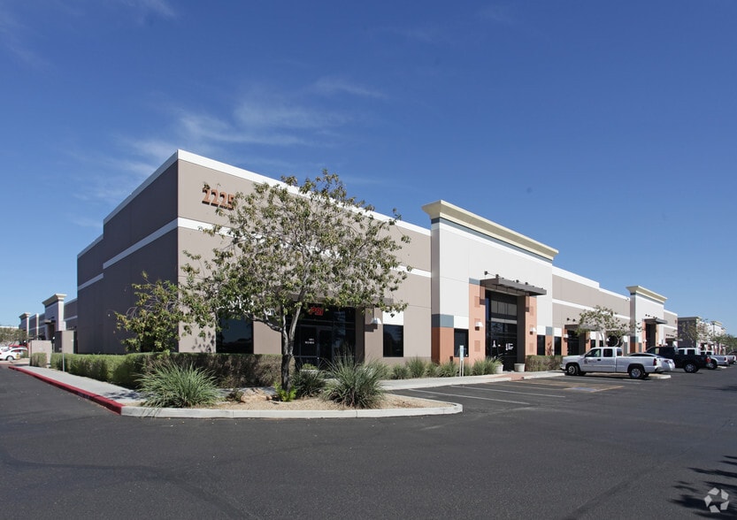 More Photos Of 2225 W Pecos Rd, Chandler Light Manufacturing For Lease