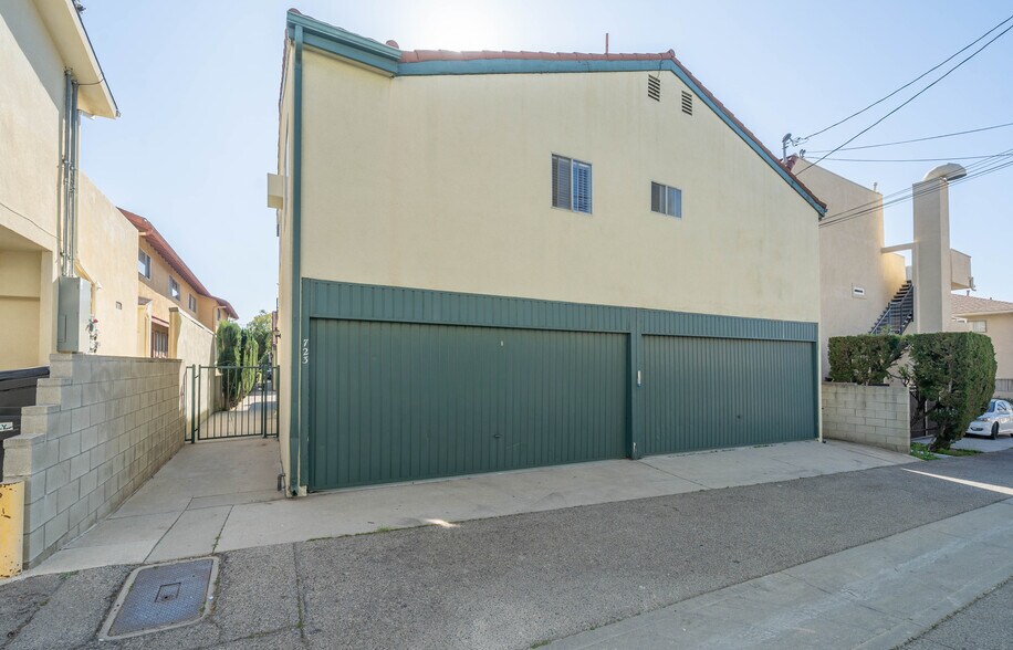 More Photos Of 723 E Tujunga Ave, Burbank Multifamily For Sale