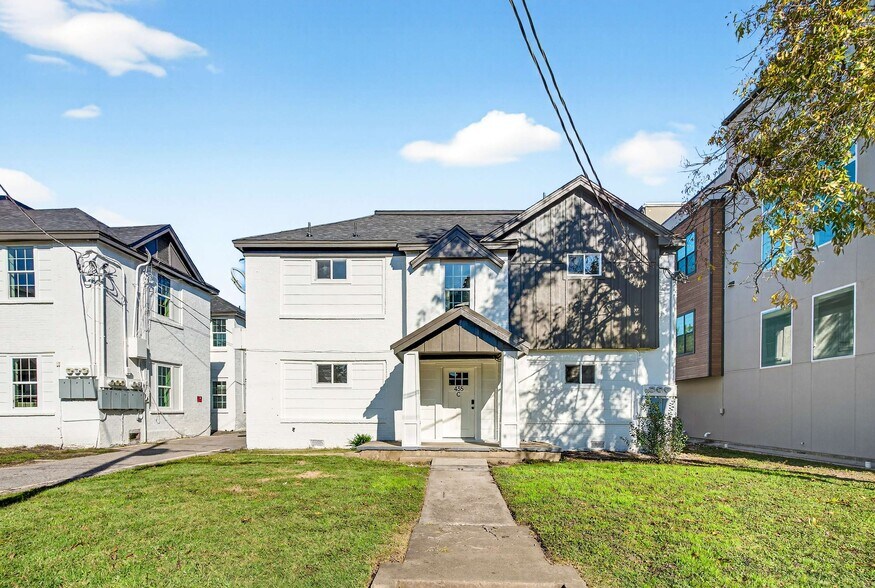 More Photos Of 439 W 9th St, Dallas Apartments For Sale