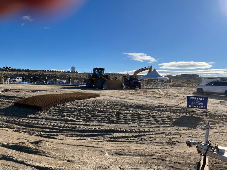 More Photos Of 1001 Gateway Blvd, Rock Springs Land For Sale