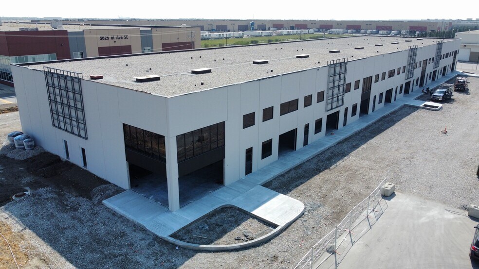 Primary Photo Of 5495 61 Ave SE, Calgary Service For Sale