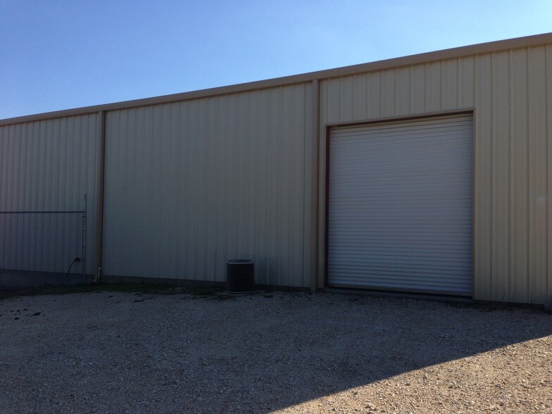 More Photos Of 3101 N Highway 183, Liberty Hill Warehouse For Sale