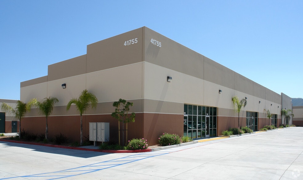 More Photos Of 41755 Elm St, Murrieta Warehouse For Sale