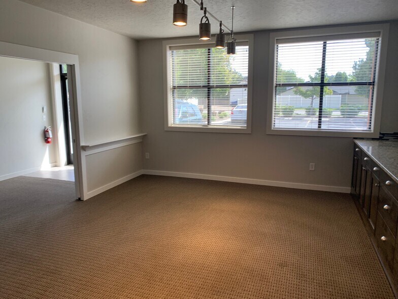 More Photos Of 1905 N Wildwood St, Boise Office For Lease