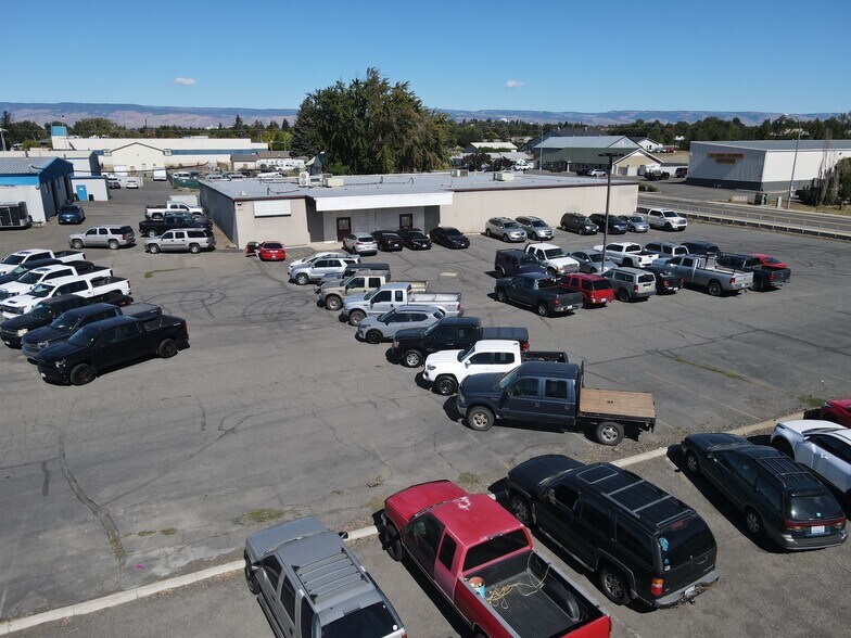 More Photos Of 1200 S Canyon Rd, Ellensburg Auto Dealership For Sale