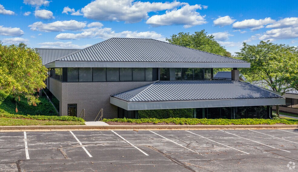 Primary Photo Of 7104 Ambassador Rd, Windsor Mill Office For Lease