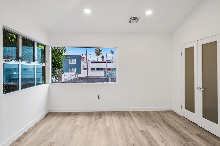 More Photos Of 742 Washington Blvd, Marina Del Rey Loft Creative Space For Sale