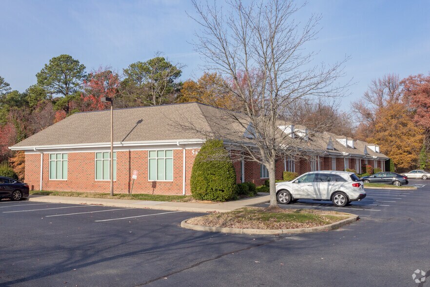 More Photos Of 5412 Glenside Dr, Richmond Office For Sale