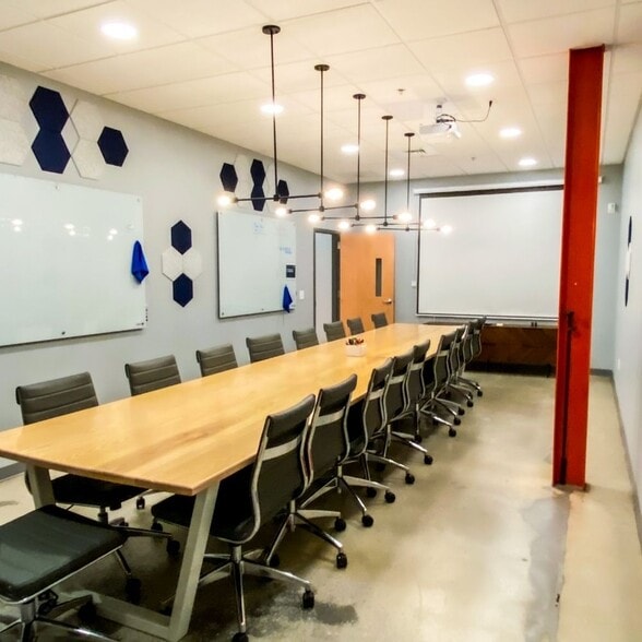 More Photos Of 525 S White St, Wake Forest Office For Sale