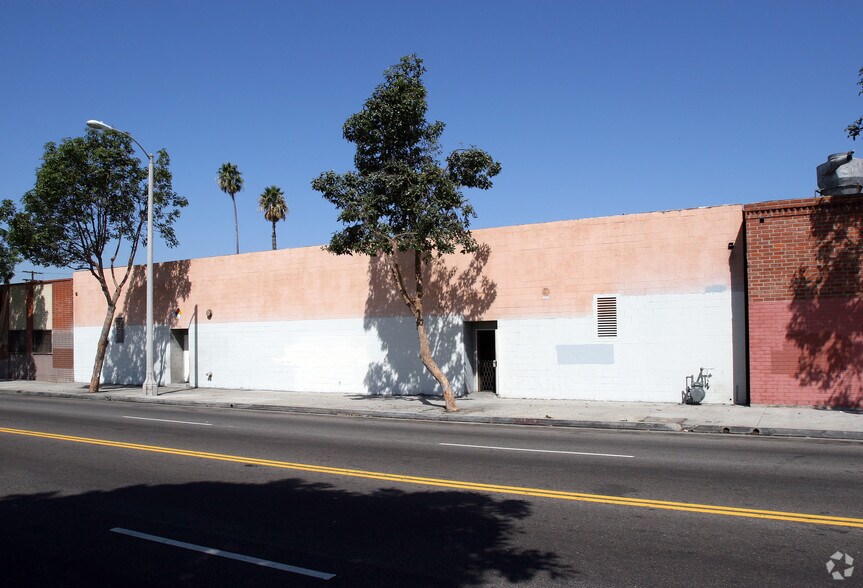 Primary Photo Of 4713-4719 W Jefferson Blvd, Los Angeles Warehouse For Lease