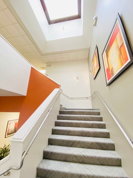 More Photos Of 910 Campisi Way, Campbell Loft Creative Space For Lease