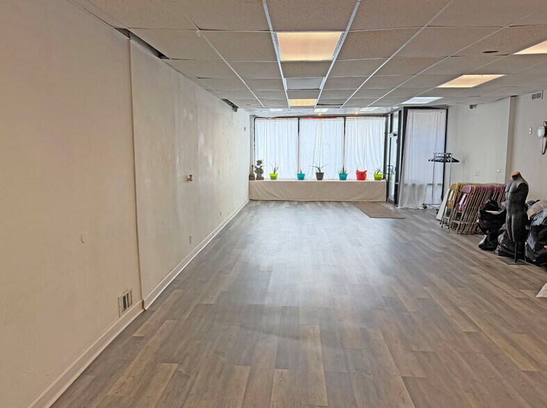 More Photos Of 4044-4046 W North Ave, Chicago Storefront Retail Residential For Sale