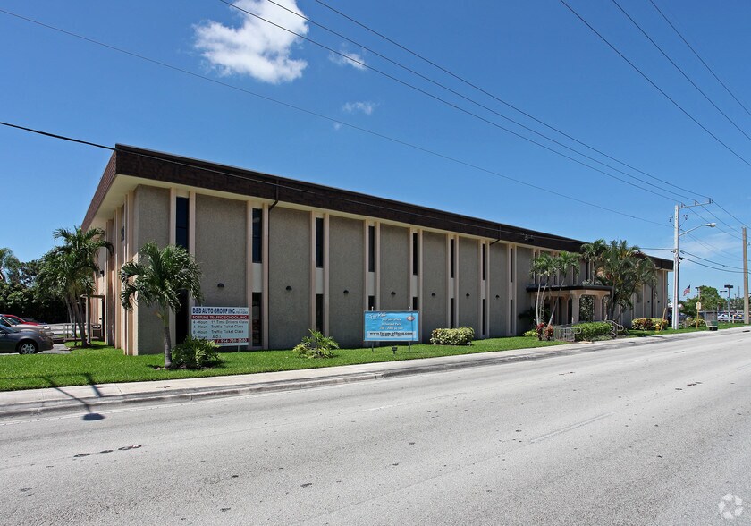 More Photos Of 2880 W Oakland Park Blvd, Fort Lauderdale Office Residential For Lease