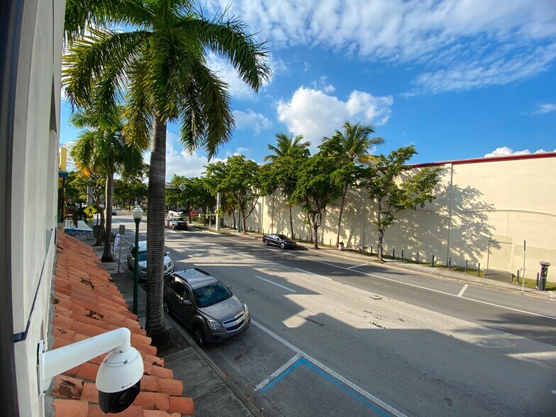 More Photos Of 2268 SW 8th St, Miami Storefront Retail Residential For Sale