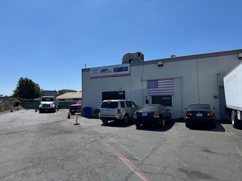 More Photos Of 16440 Ashland Ave, San Lorenzo Warehouse For Lease