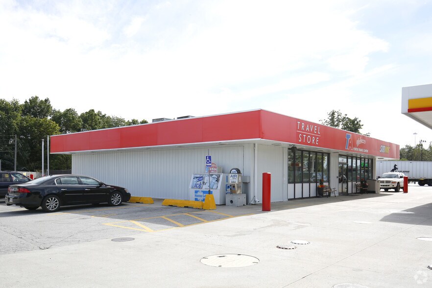 More Photos Of 1441 W US Highway 20, Porter Storefront For Sale