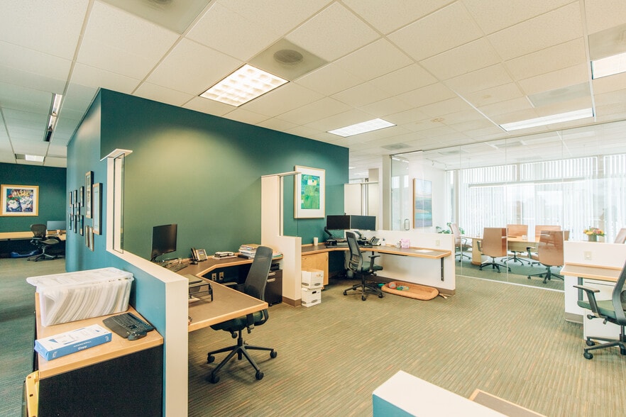 More Photos Of 150-220 SW Harrison St, Portland Loft Creative Space For Lease