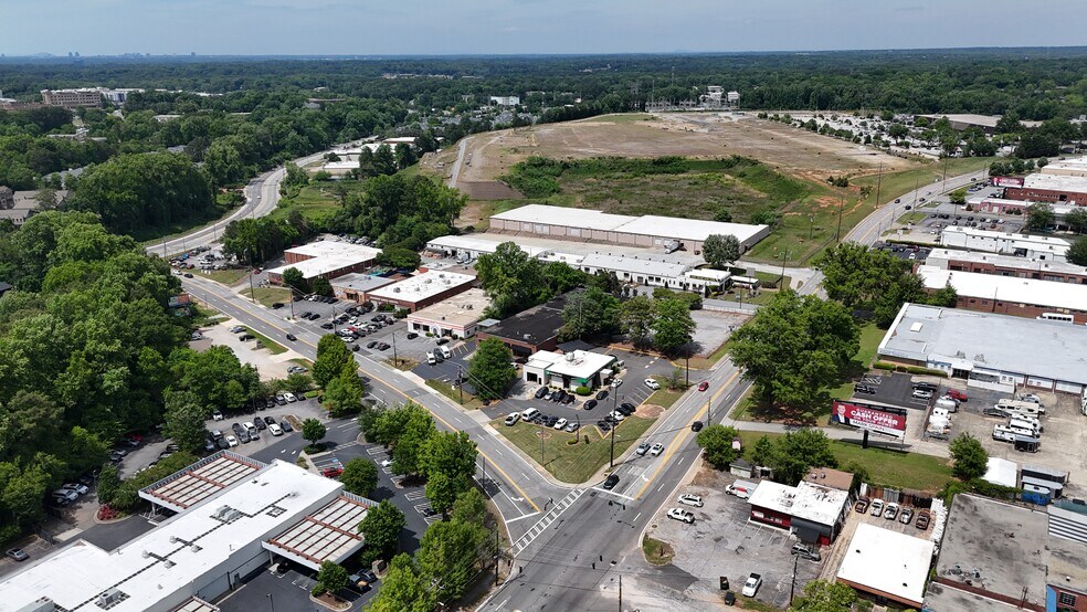 More Photos Of 211 DeKalb Industrial Way, Decatur Light Manufacturing For Lease
