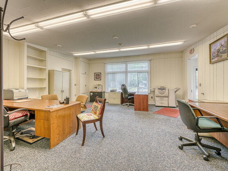 More Photos Of 111 Jones Ave, Monroe Warehouse For Lease