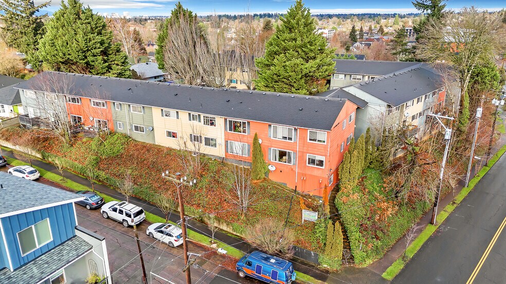 Primary Photo Of 2925 SE 50th Ave, Portland Apartments For Sale