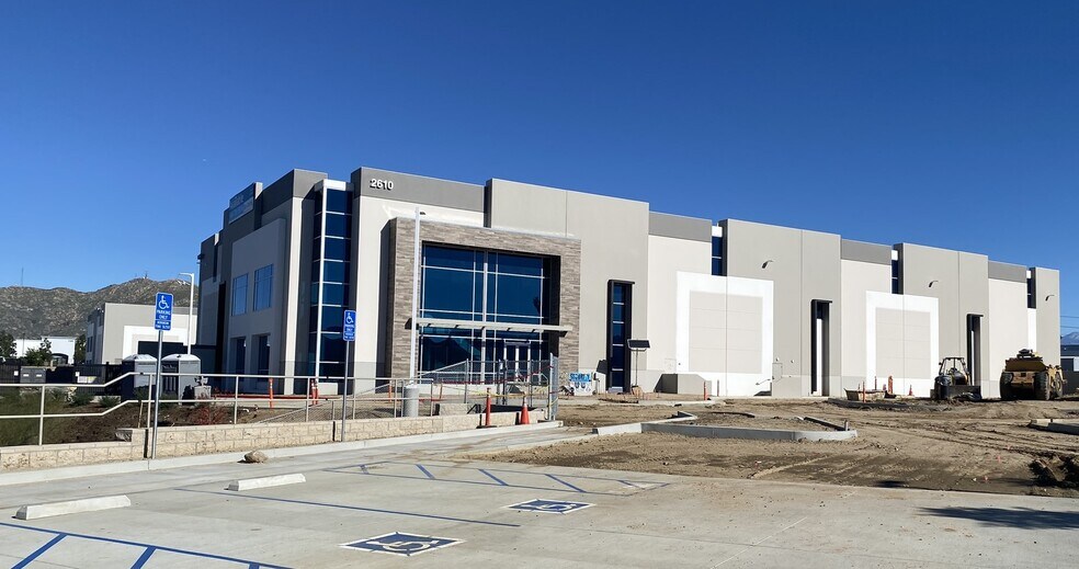 More Photos Of 2610 E Alessandro Blvd, Riverside Distribution For Lease