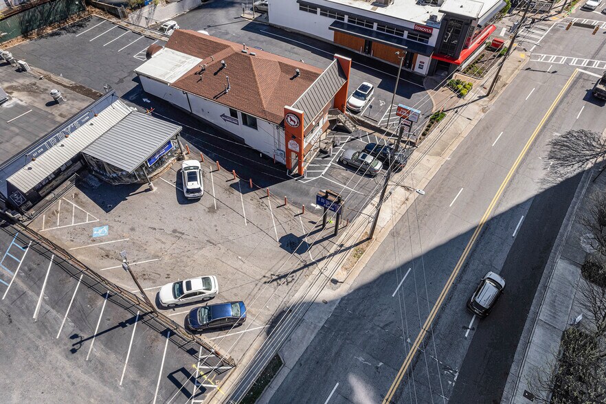 More Photos Of 324 E Paces Ferry Rd NE, Atlanta Storefront Retail Office For Sale