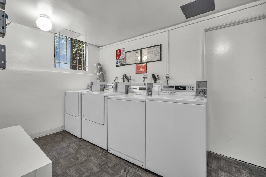 More Photos Of 1630 Hilts Ave, Los Angeles Apartments For Sale