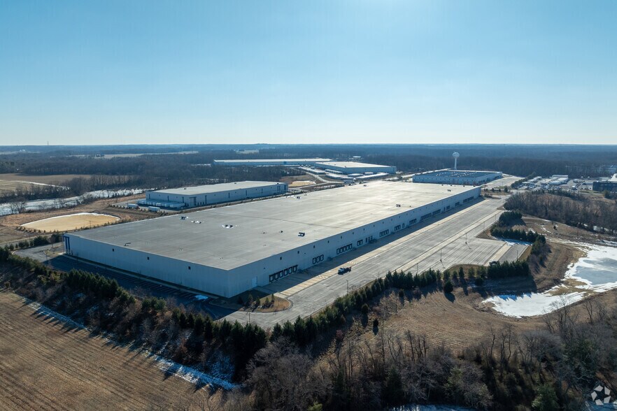 More Photos Of 2 Gateway Blvd, Pedricktown Distribution For Lease