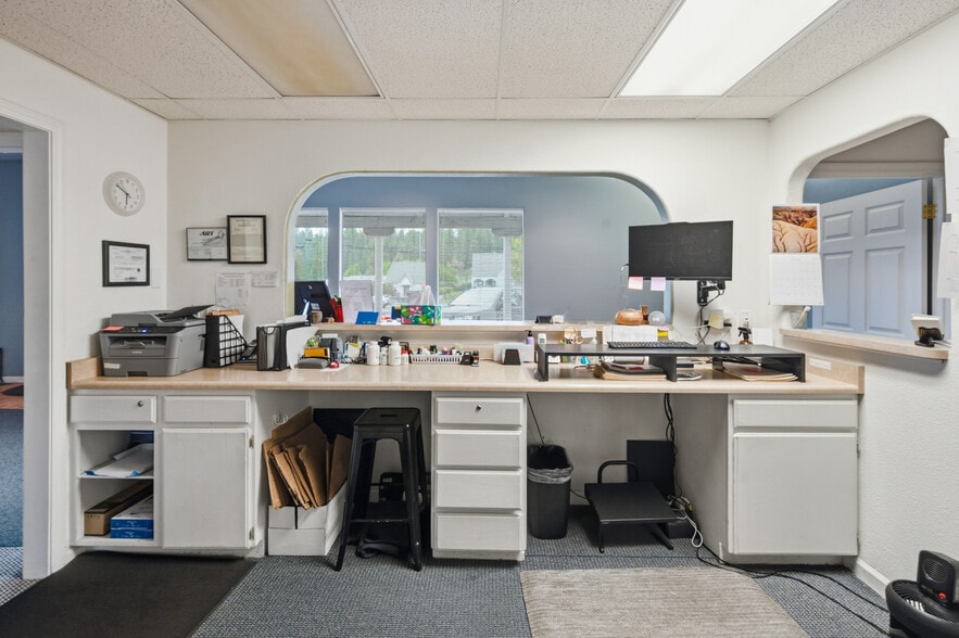 More Photos Of 1097 E Main St, Grass Valley Office For Sale