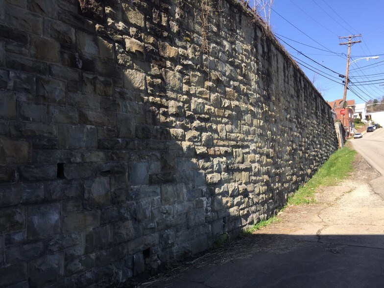 More Photos Of 1817 Tacoma Ave, McKeesport Apartments For Sale