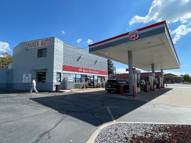 More Photos Of 2065 Orchard Dr, Bountiful Service Station For Sale