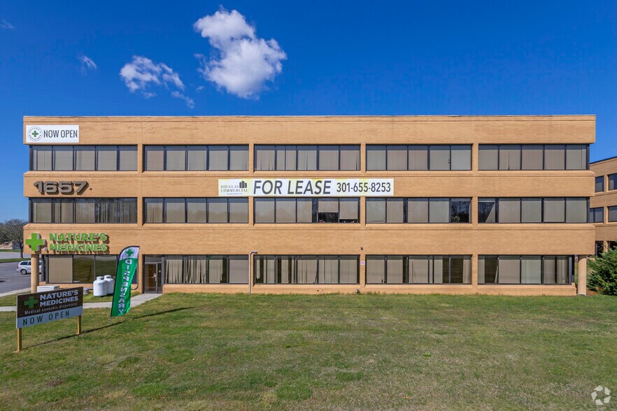 More Photos Of 1655 Crofton Blvd, Crofton Unknown For Lease